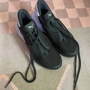 Puma Sneakers